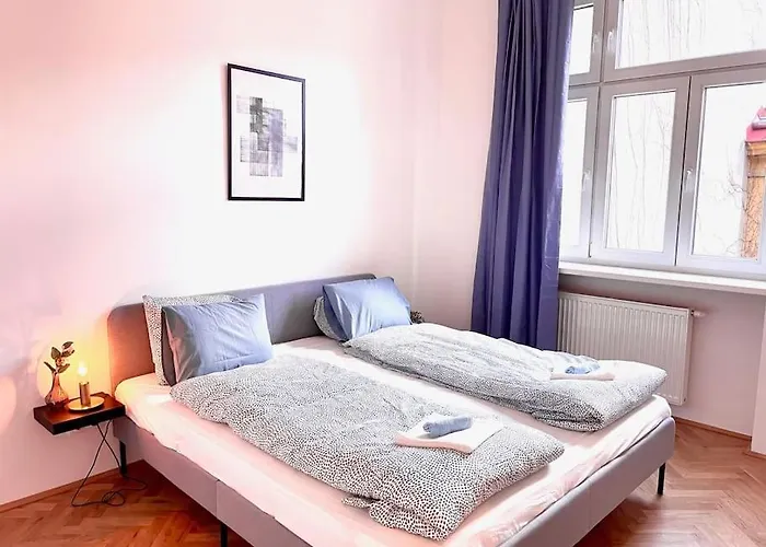 Apartment Brand New Spacious & Stylish Aptmt In City-centre *